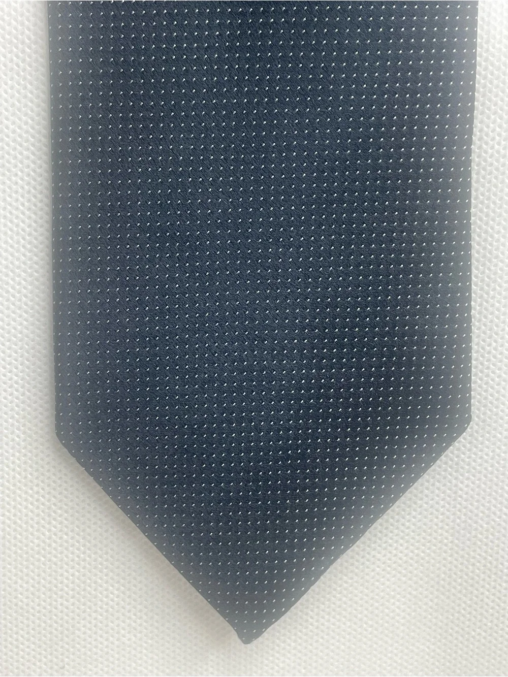 Hugo Boss Classic Polkadot Necktie Chrome Navy Blue 100% Silk Italian Made Tie